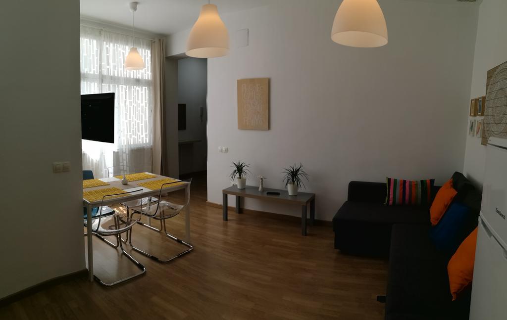 Mitjana Plaza Apartamento Málaga Exterior foto
