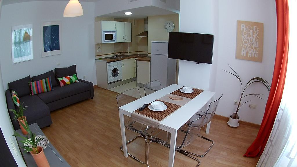 Mitjana Plaza Apartamento Málaga Exterior foto