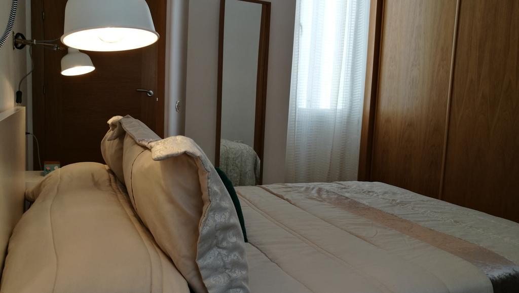 Mitjana Plaza Apartamento Málaga Exterior foto