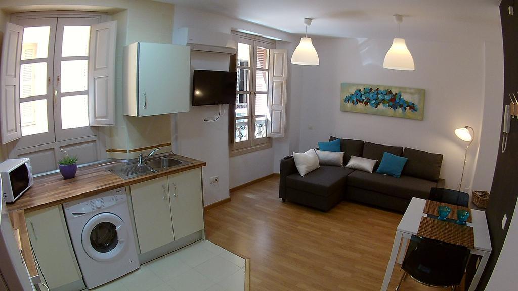 Mitjana Plaza Apartamento Málaga Exterior foto