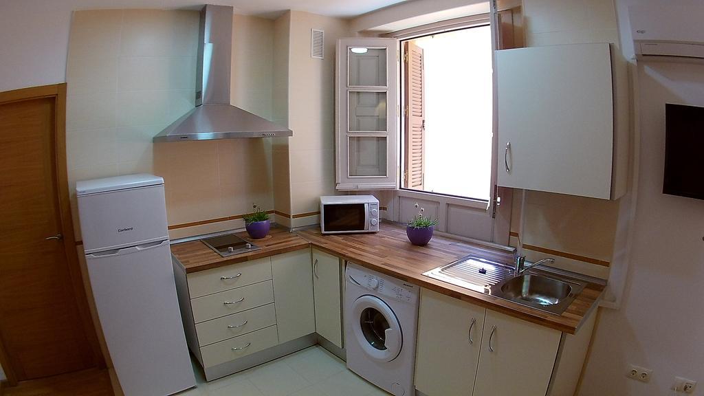 Mitjana Plaza Apartamento Málaga Exterior foto