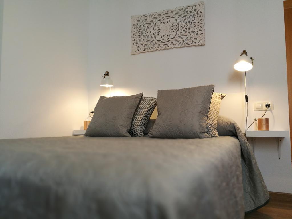 Mitjana Plaza Apartamento Málaga Exterior foto