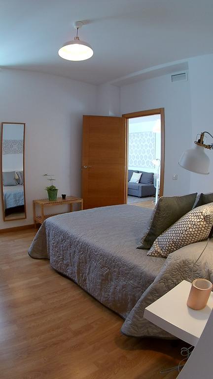 Mitjana Plaza Apartamento Málaga Exterior foto
