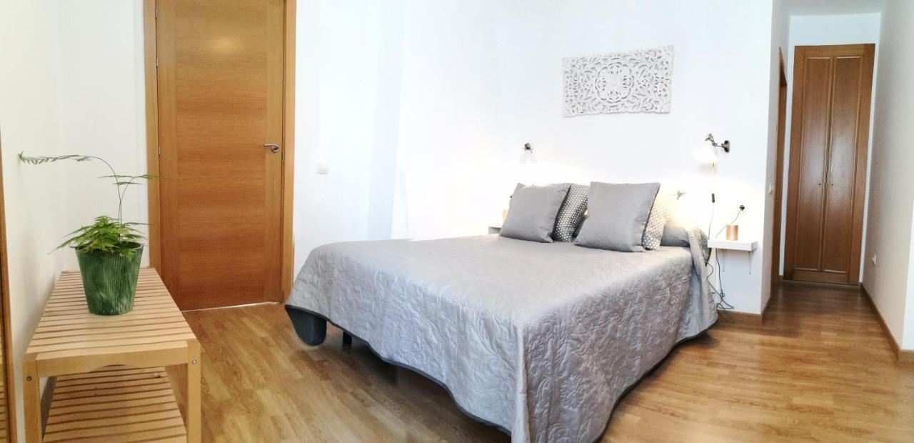 Mitjana Plaza Apartamento Málaga Exterior foto